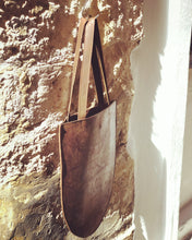 Load image into Gallery viewer, leather tote bag